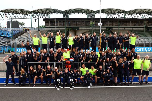 Oracle Red Bull Racing Hungarian GP race -From 10 to win -great performance from whole team