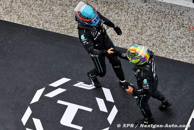 Mercedes F1 completes its