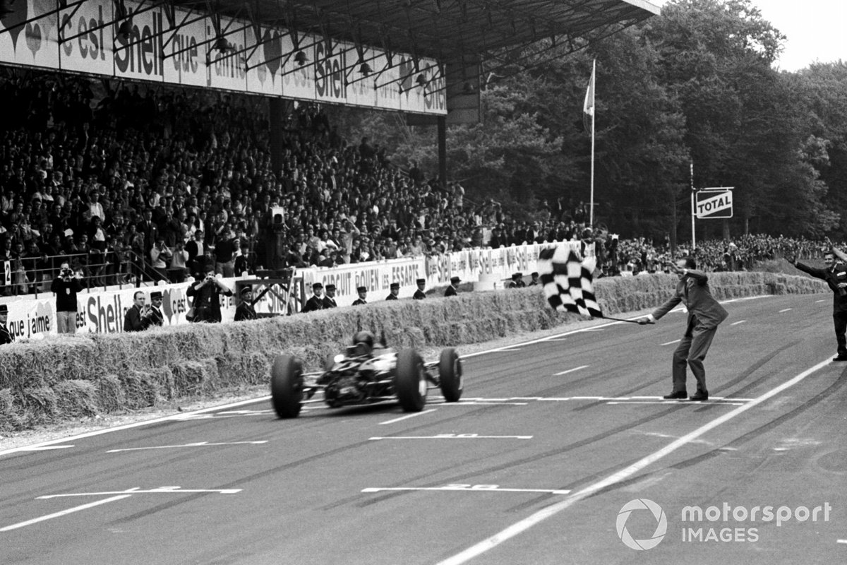 Gurney scored an overdue first victory of 1964 in Rouen, his second French GP win and Brabham's first of 35 F1 triumphs