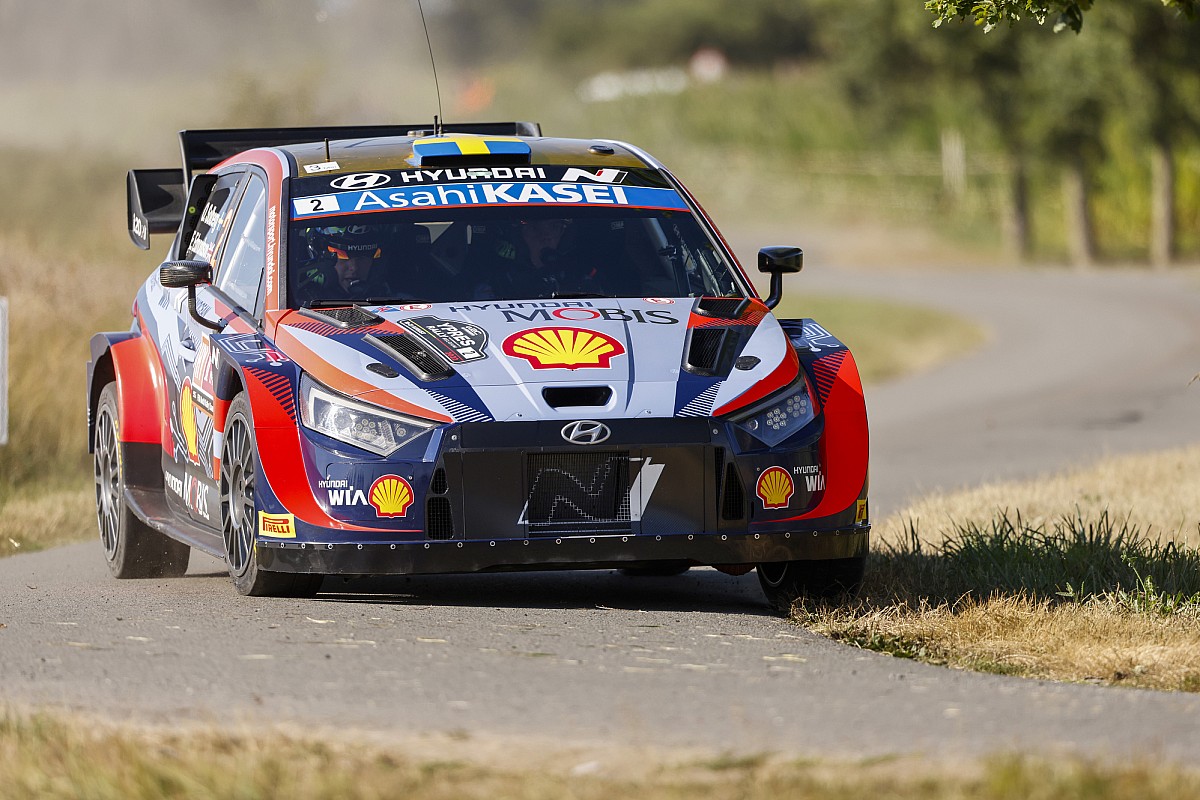 Solberg offers rally car outing to McLaren F1 star Norris