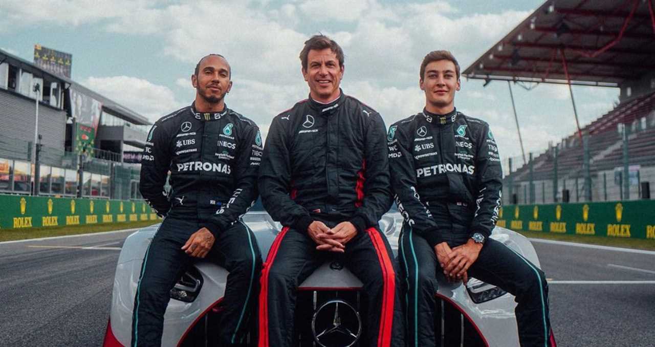 Toto Wolff With 2022 Mercedes-AMG F1 Team Drivers