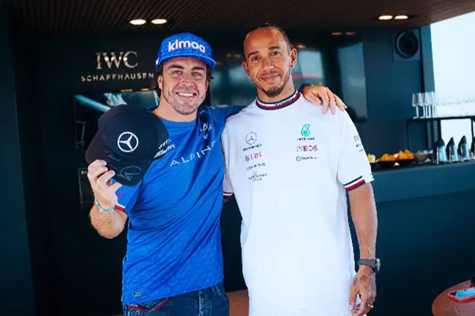 Alonso went to visit (...)