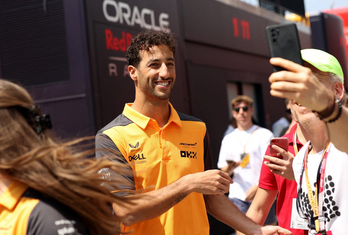 Despite McLaren F1 Complications, Daniel Ricciardo Takes the Positive Route With Retired Tennis Champion Ash Barty