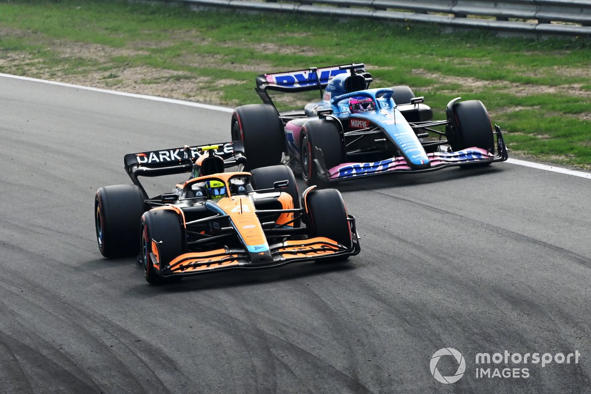 Lando Norris, McLaren MCL36, Fernando Alonso, Alpine A522