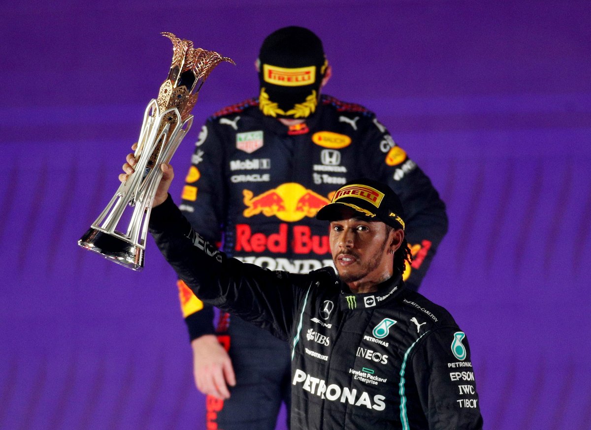 "No Lie Detected" as Mercedes F1 Sponsor Throws Shade at Verstappen With Lewis Hamilton Remark