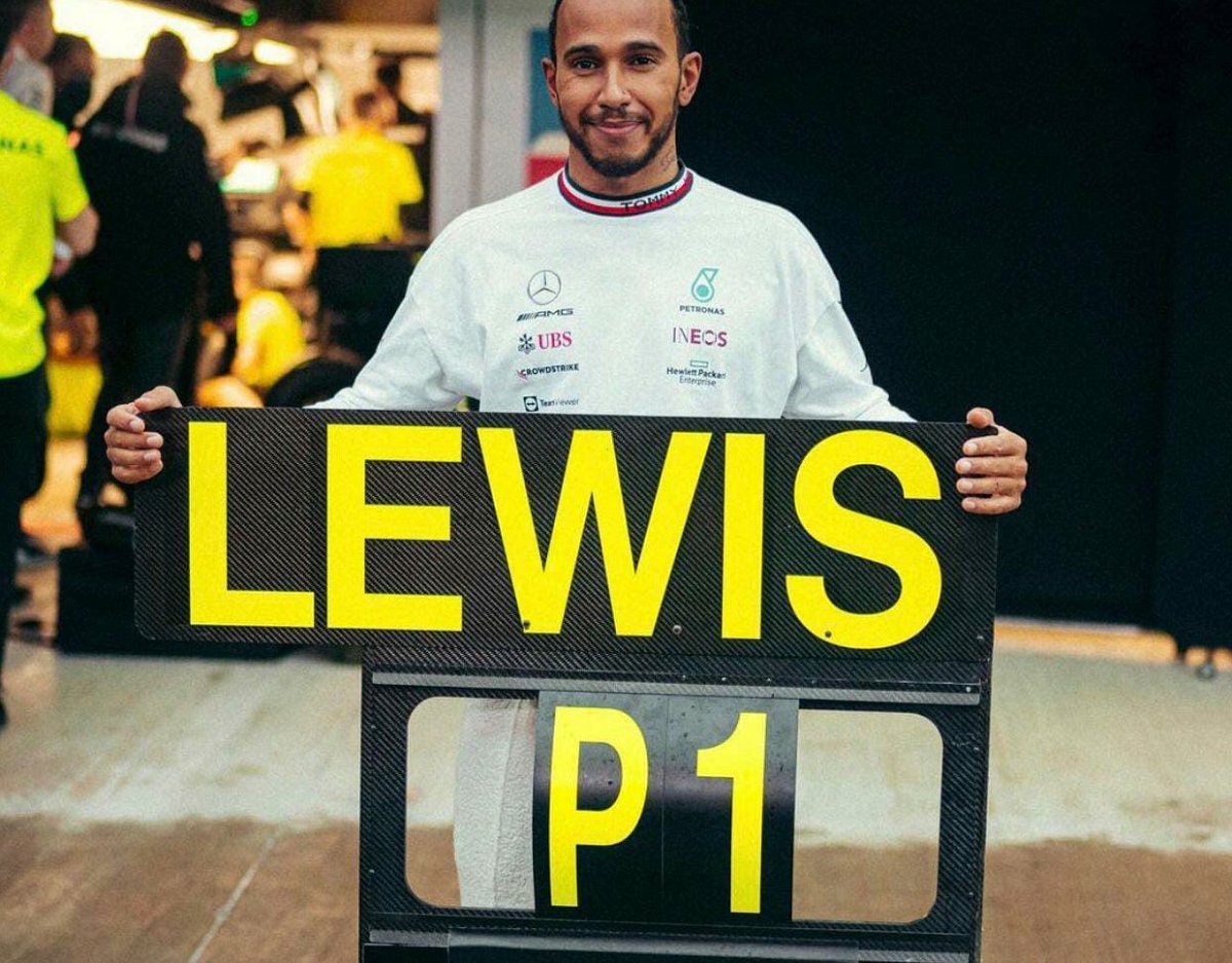 Savage Lewis Hamilton Goes on a Twitter Spree, Digging Out Hate After His Mercedes F1 Announcement in 2012