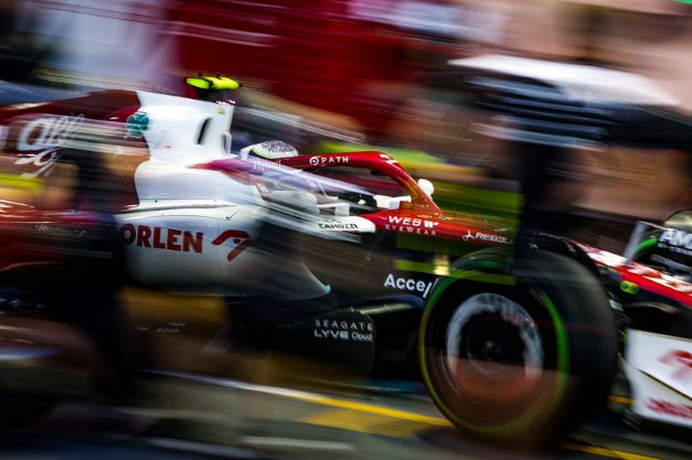 Alfa Romeo F1 Team ORLEN Singapore GP race – Not an easy race