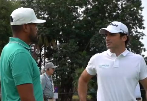 “Girlfriend Shows Up…”: Pro Golfer Tony Finau Pokes at Carlos Sainz Post Mexican GP Golf Outing