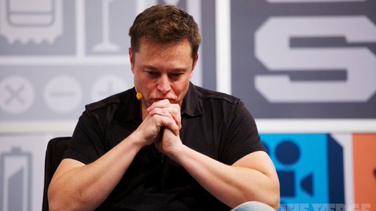 $208 Billion Worth Elon Musk Once Wrecked a $1 Million McLaren F1 Supercar in Dramatic Fashion