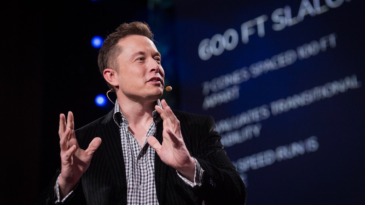 $208 Billion Worth Elon Musk Once Wrecked a $1 Million McLaren F1 Supercar in Dramatic Fashion