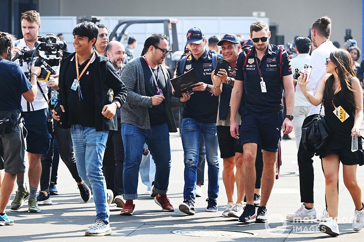 Why F1 drivers are calling for respect as fans fill Mexican GP paddock