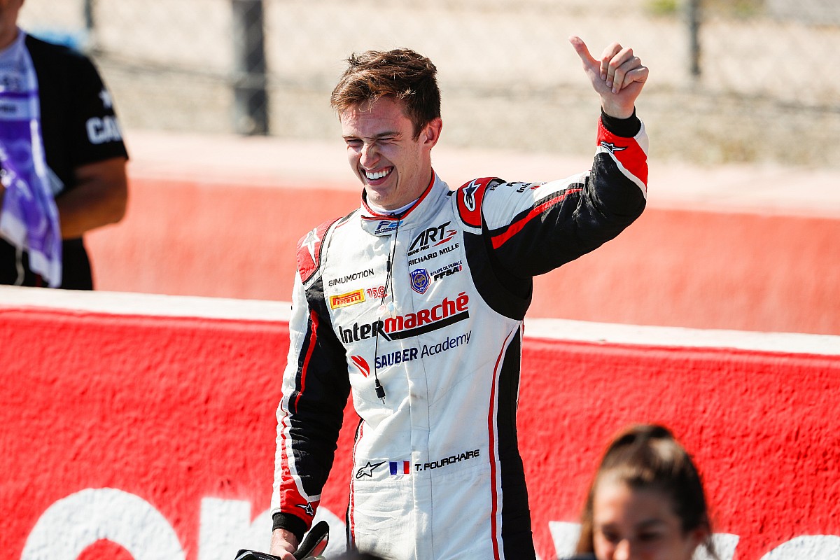 Theo Pourchaire in the frame at Kondo Racing