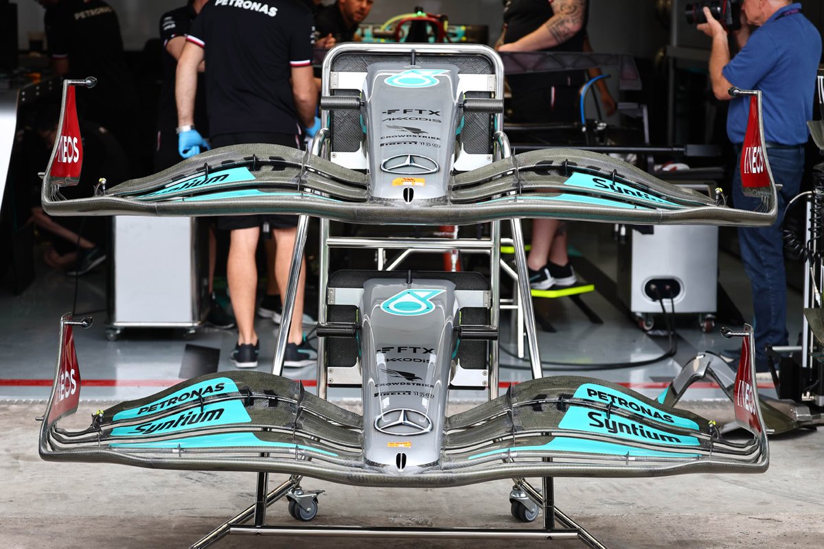 Mercedes W13 front wings detail