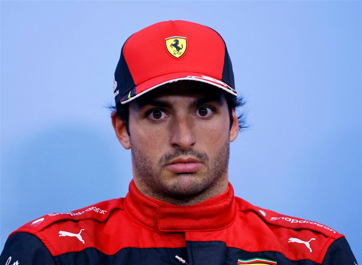 “He's Gonna Cry”: Carlos Sainz's Gigantic Public Goof Up Could Affect His Treasured F1 Relationship