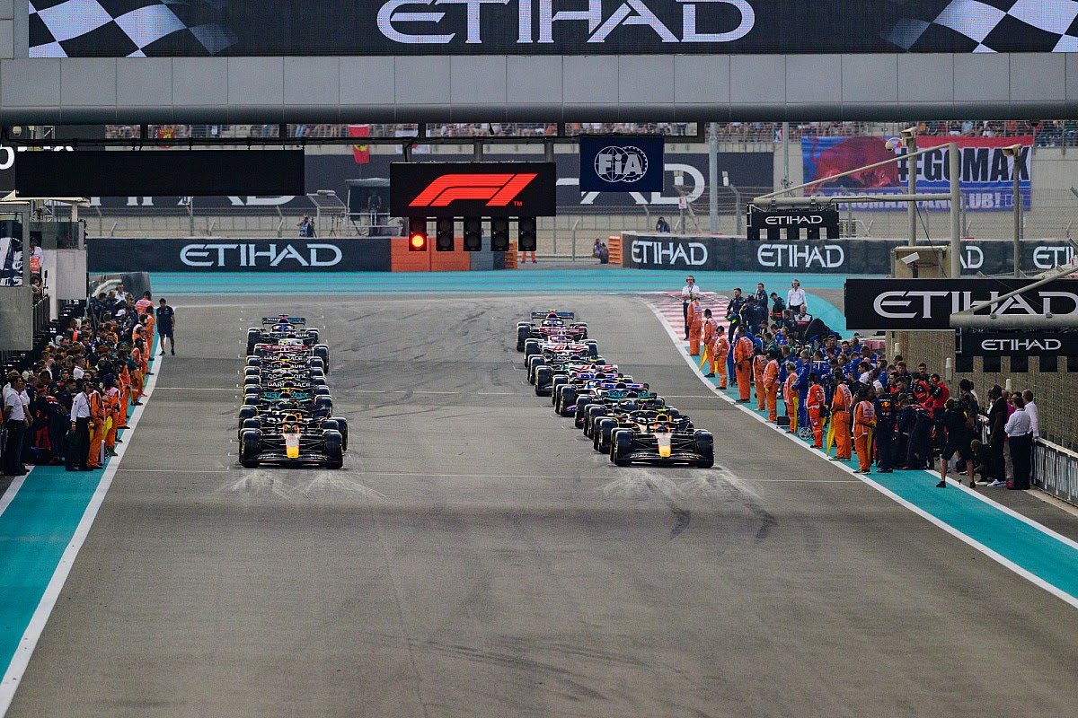 Brown supports the F1 driver's call for penalties for qualifying red flags.