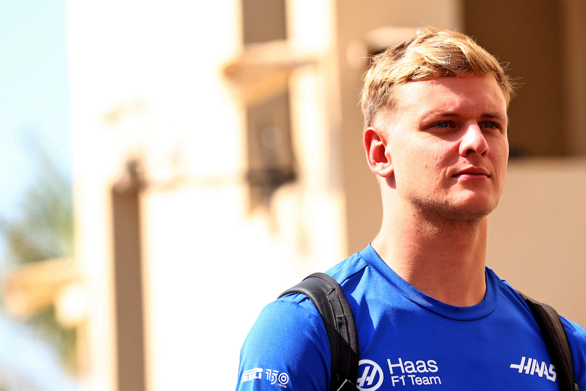 Mercedes open to signing Schumacher to reserve F1 role