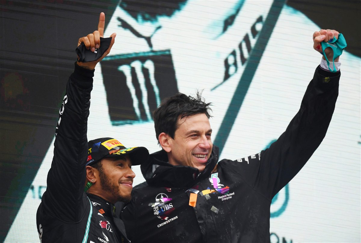 Mercedes F1 Boss Toto Wolff Highlights Lewis Hamilton's Leadership Qualities After a Disappointing 2022 Season: “It's Admirable How He…”