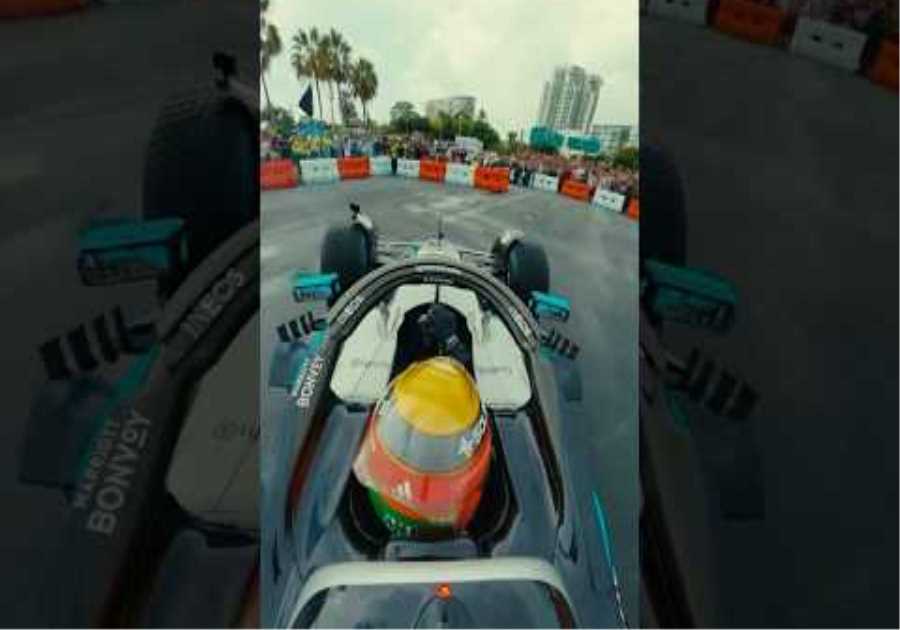 Mercedes F1 car does donuts in Puerto Rico!!!