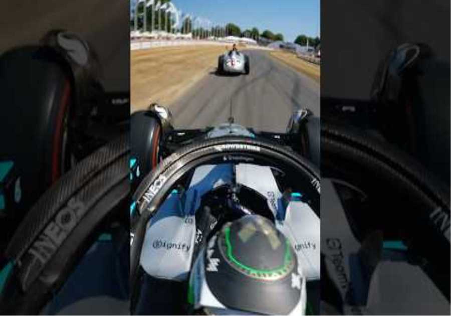 Modern F1 car VS 1950s F1 car