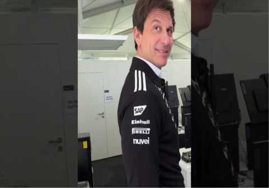 How many languages can Toto Wolff speak?! 😂🤯 #f1 #formula1 #totowolff
