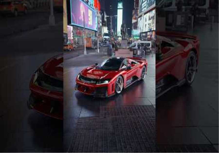 The city that never sleeps stops for the #FerrariF80. #FerrariSupercars #Ferrari