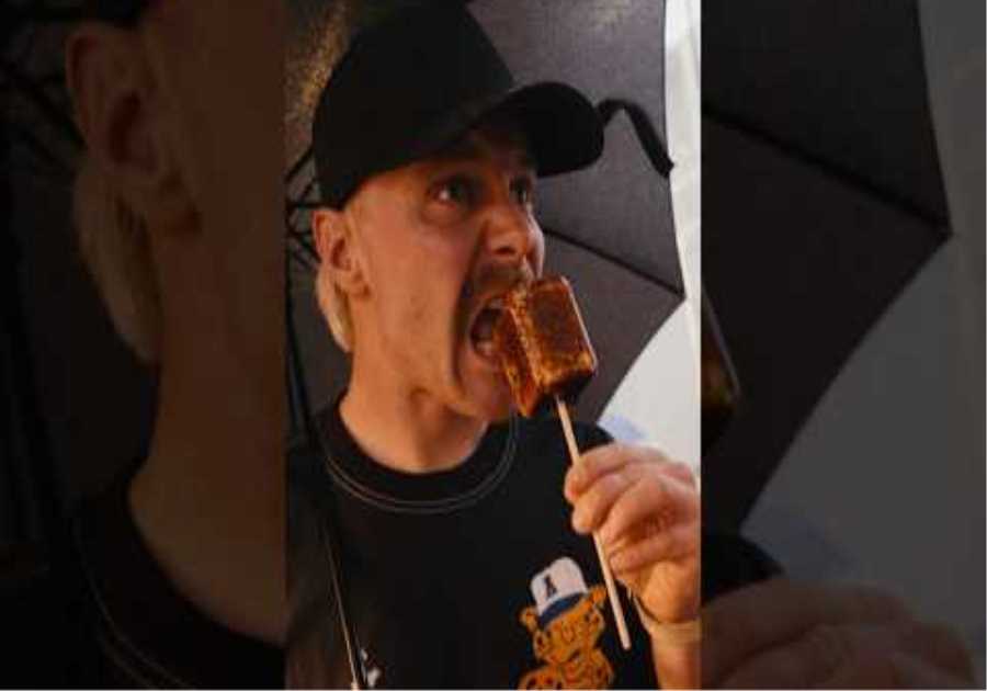 Valtteri Bottas explores Seoul's famous Night Market 🌃👀 #f1 #formula1 #seoul