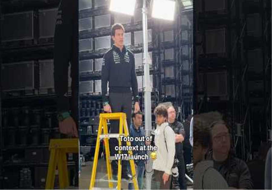 What's Toto Wolff doing up there?! 😂🪜 #f1 #formula1 #mercedesf1