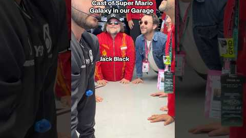 Jack Black and the cast of Super Mario Galaxy work out with our mechanics #Mercedes #F1 #JackBlack