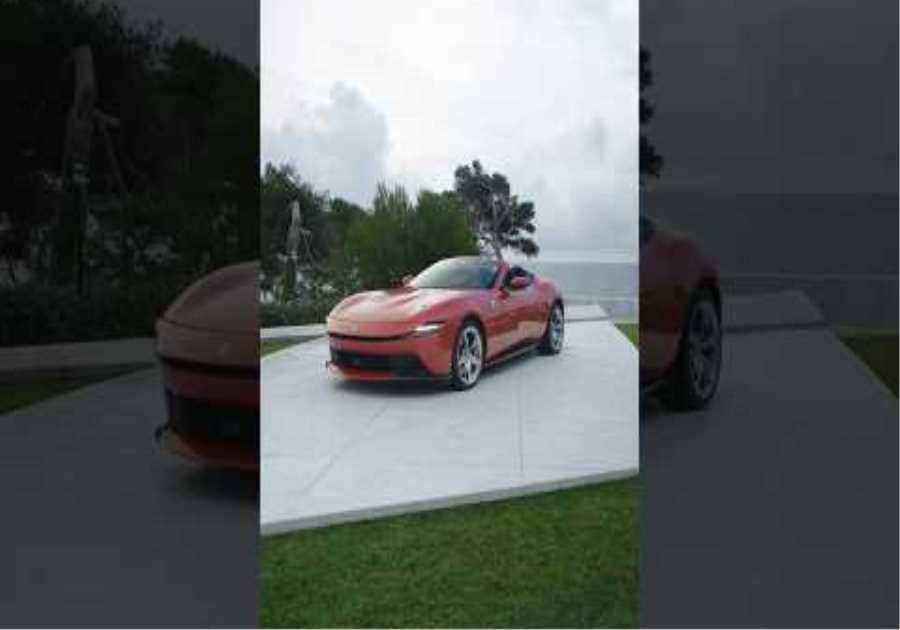 Sportlife vibes along the coastline, with this Rosso Tramonto #FerrariAmalfiSpider. #Ferrari