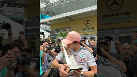 Kimi can’t escape the champagne