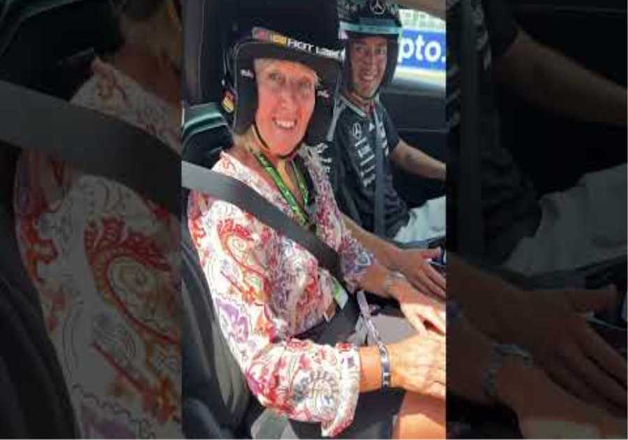 George Takes Mum for a Miami hot lap ✅ #mercedes #f1 #formula1 #mum #georgerussell